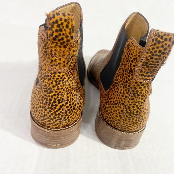 MADEWELL Ainsley Chelsea Boot in Spotted Calf Hair - Picture 8 of 16